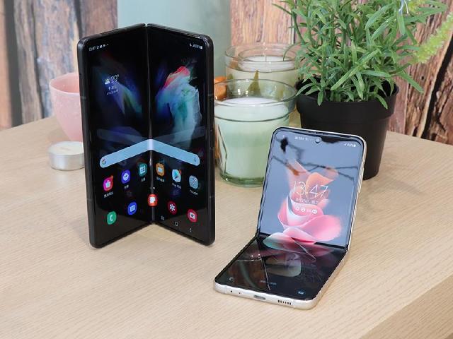 三星折疊手機Z Fold3與Flip3 五大電信齊推5G資費方案