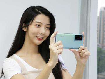 蔡司T鍍膜設計 vivo X70 Pro重新定義專業攝影旗艦
