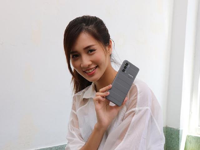 realme年底前再推GT Neo新機 10月引進55吋SLED電視