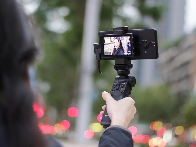 超好用Vlog錄影神器 Sony Xperia PRO-I攝影握把與外接螢幕開箱