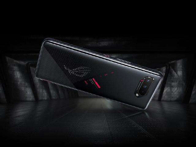 ROG Phone 5s再推12GB低配特規版 單機入手價降3千