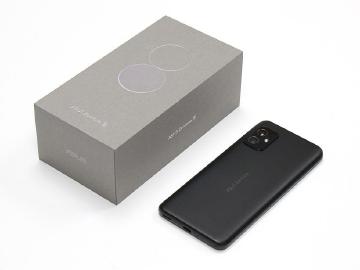 華碩1月Zenfone 8購機現折3000 買再送半年延長保固