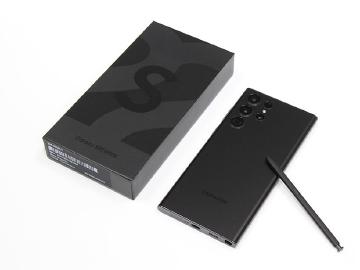 三星Galaxy S22 Ultra全球上市前搶先盒裝開箱