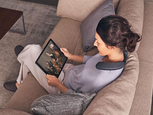 首款杜比全景聲頸掛式揚聲器 Sony SRS-NS7上市