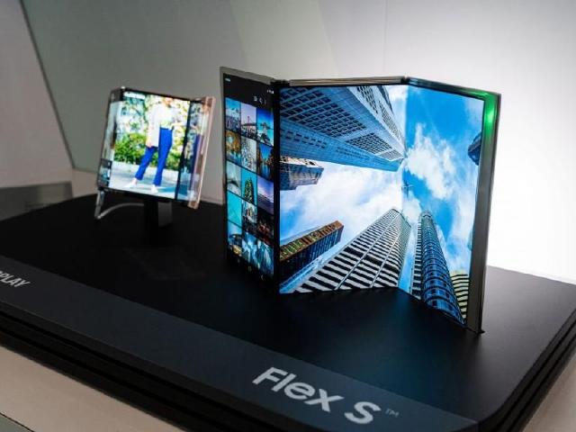 三星多款顯示新技術亮相！展出三折螢幕與捲動OLED新技術