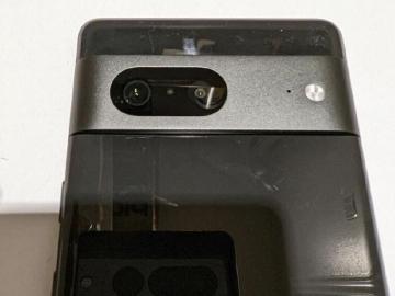 Google Pixel 7原型機曝光？處理器與面板傳由三星代工