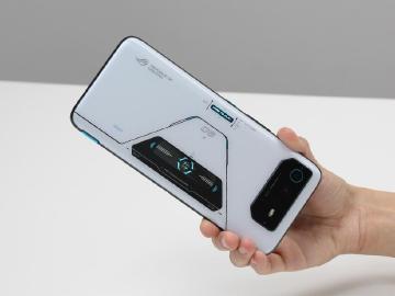 ROG Phone 6 Pro預購完售 8/12前將陸續交貨