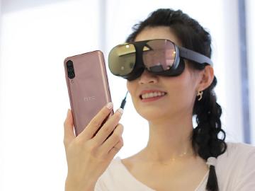 進入VIVERSE元宇宙的世界 HTC Desire 22 pro開箱體驗