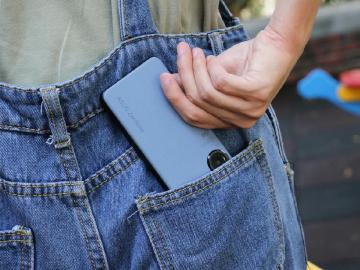 順發3C品牌日Zenfone 9優惠價1萬8出頭 5折券整點開搶