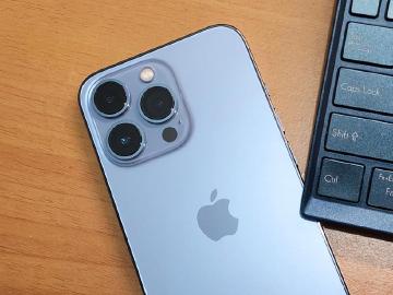 如何調整iPhone 14相片的拍攝時間、地點？簡單教學一看就懂