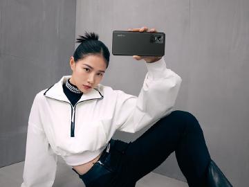 realme GT Neo3狂飆黑新顏色11月上市 同步推出多款全黑組合產品