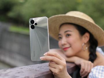 6.6吋螢幕規格、CD質感背蓋 realme 9i 5G手機開箱跑分