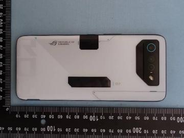 華碩ROG Phone 7安兔兔跑分亮相 S8 Gen 2效能超越競品