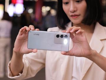時尚柔光環加持！vivo V27 5G美拍手機開箱拍照測試