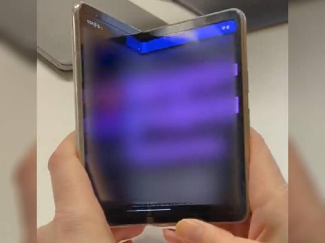 螢幕邊框比想像中還粗?Google Pixel Fold摺疊手機影片疑洩