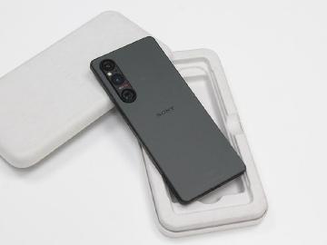 環保材料盒裝、獨特紋理背蓋 Sony Xperia 1 V上市前開箱