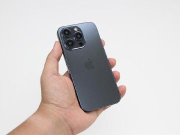 iPhone 15 Pro傳有1.5mm窄邊框螢幕、改用鈦金屬機身