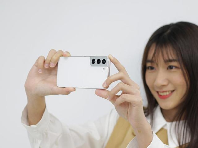 拍美食照出現陰影怎麼辦？三星S22、S23一鍵去除超方便