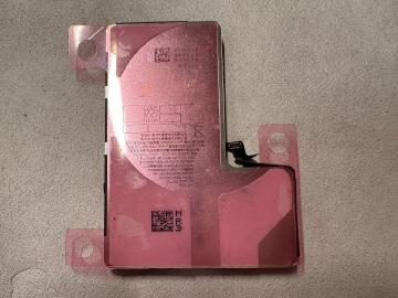 iPhone 16 Pro電量可能會再提升 Pro系列傳全配潛望式鏡頭與更大的螢幕