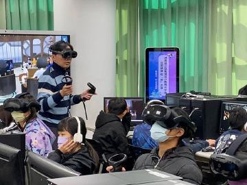 教育部攜手HTC 展示跨校共融於教育元宇宙平台的示範教學