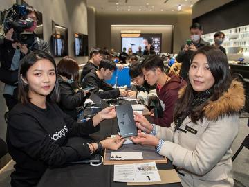 三星S24早鳥預購近8成選S24 Ultra 鈦灰顏色銷售佔比逾4成