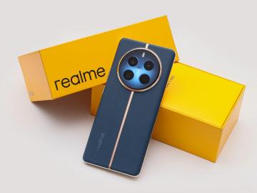 120倍變焦、奢華錶元素、素皮背蓋 realme 12 Pro+ 5G開箱評測