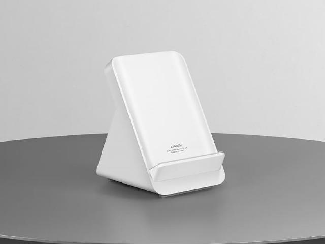 80W無線快充！小米台灣推出新款升降式風冷無線充電座