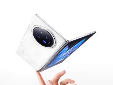 vivo X Fold3輕薄摺疊手機發表 Pad3 Pro與TWS 4同步推出