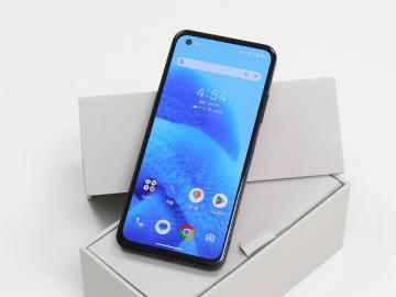 華碩小旗艦手機現在買很划算！Zenfone 10通路最低價格一次看(2024.6)