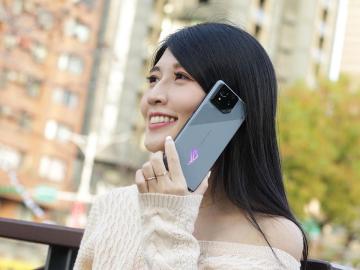 玩遊戲還是首選電競手機！ROG Phone 8通路最低價格一次看(2024.6)