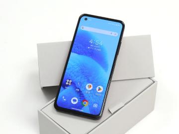 華碩小旗艦手機現在買可以省多少？Zenfone 10通路最低價格一次看(2024.7)