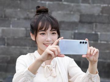 6千大電量手機長時間追直播也沒關係！三星M34 5G通路最低價格一次看(2024.8)