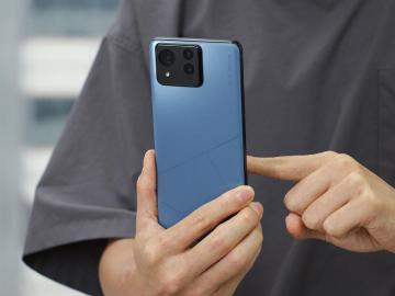 華碩父親節購機優惠 8月底前買Zenfone 11 Ultra再送半年延長保固