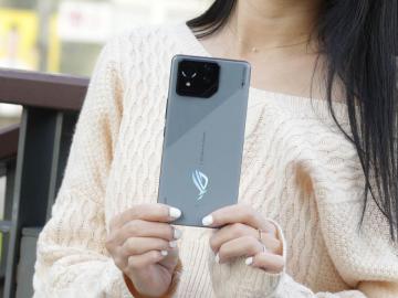 華碩推出ROG Phone 8系列電競手機優惠 8月底前入手再送65W快充組