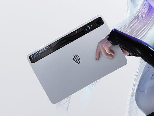紅魔發表電競平板Pro配高通S8 Gen 3領先版 3D裸視平板同步推出