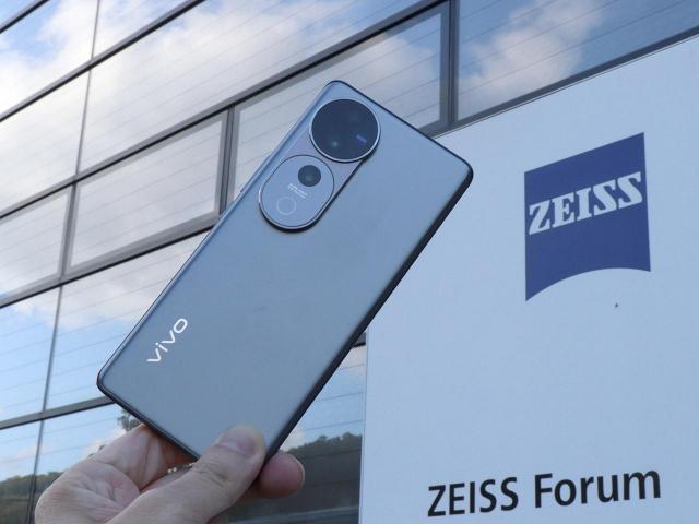 vivo與蔡司分享合作願景 X200系列手機10月中旬發表