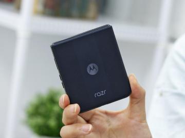 [SOGI小調查]入手Moto razr 50 ULTRA 你是否滿意？會後悔買嗎？