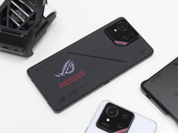 首款台灣上市高通S8 Elite旗艦手機!ROG Phone 9 Pro頂規版跑分實測
