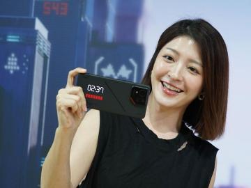 [SOGI小調查]電量提升、背蓋可以玩遊戲！ROG Phone 9與9 Pro你滿意嗎？會不會入手？