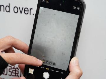 iPhone 15 Pro相機拍照會有黑斑陰影?3個可能造成的原因一次看