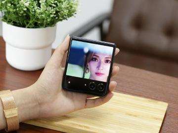 摩托羅拉razr 50 Ultra現在入手很划算！通路最低價格一次看(2025.3)