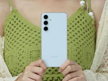 三星6.7吋輕旗艦手機現在買省6千2！SAMSUNG S24 FE通路最低價格整理(2025.03)