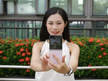 三星Z Fold5、Z Flip5換電池與螢幕要多少錢？SAMSUNG摺疊手機維修價格一次看(2025.3)