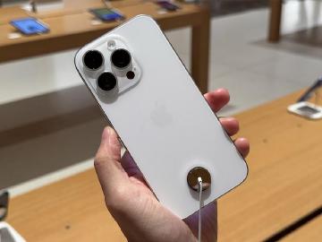 買低價iPhone 16 Pro就趁現在！通路價格比蘋果官網便宜近5千元(2025.4)