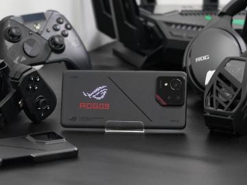 手機、掌機、主機一次搞定!ROG Phone 9 Pro三種玩法打破行動遊戲天花板