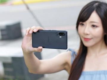 HTC推出6月購機優惠 U24 pro買就送原廠殼與21W行動電源