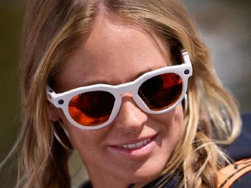 為戶外運動而生！Meta攜手Oakley推出HSTN新款AI智慧眼鏡