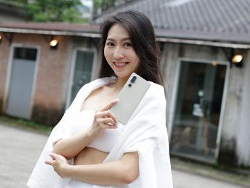 HTC U24 pro夏日購機優惠！千元購物金、21W行動電源與防震手機殼一次帶回家