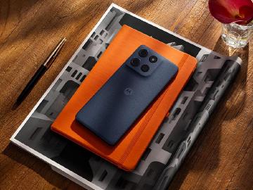 6.7吋三防手機Motorola g56 5G空機價格7990 遠傳綁約0元起
