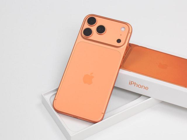 宇宙橙新顏色上手！iPhone 17 Pro Max市售版盒裝開箱